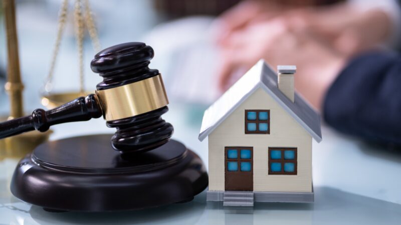 Do You Need a Real Estate Attorney When Using Flat Fee MLS Texas?
