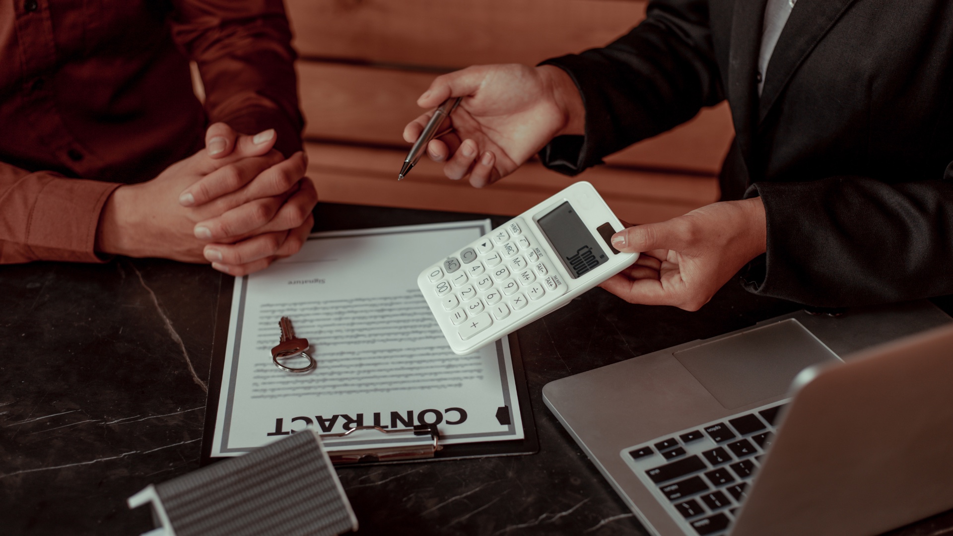 Flat Fee MLS North Las Vegas NV vs. FSBO: Which Wins?