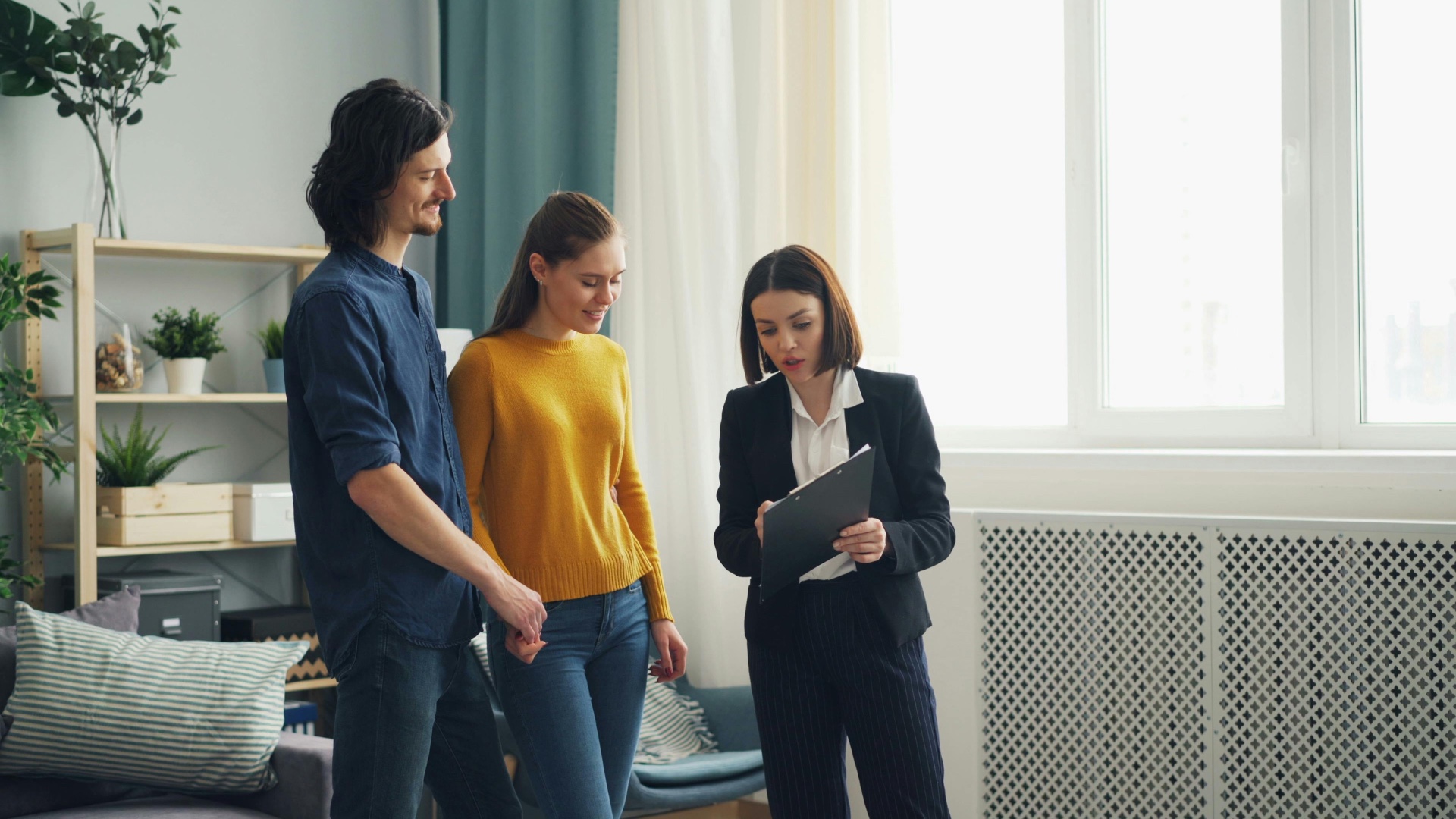 How HOA Rules in Arizona Impact Your MLS Listing Arizona and What Buyers Check First